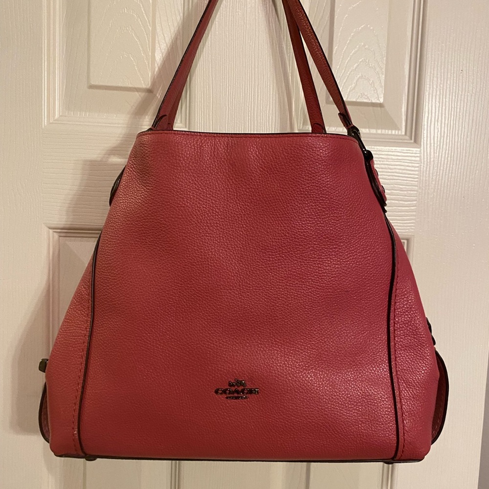 Coach Purse gently used from a non smoking home.